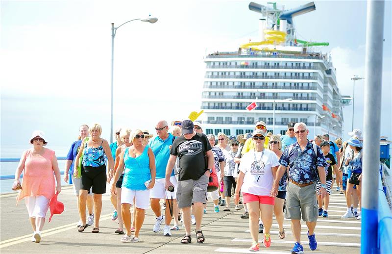Tourists from cruise ship 
