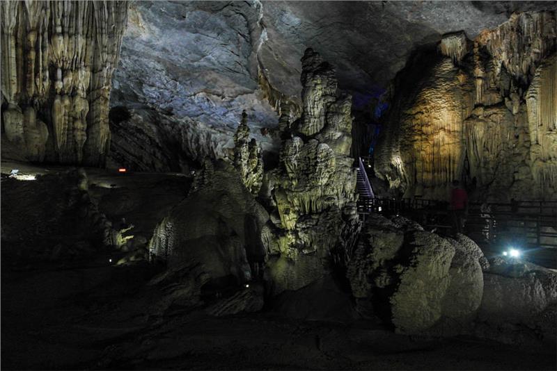 Rock formations inside Paradise Cave