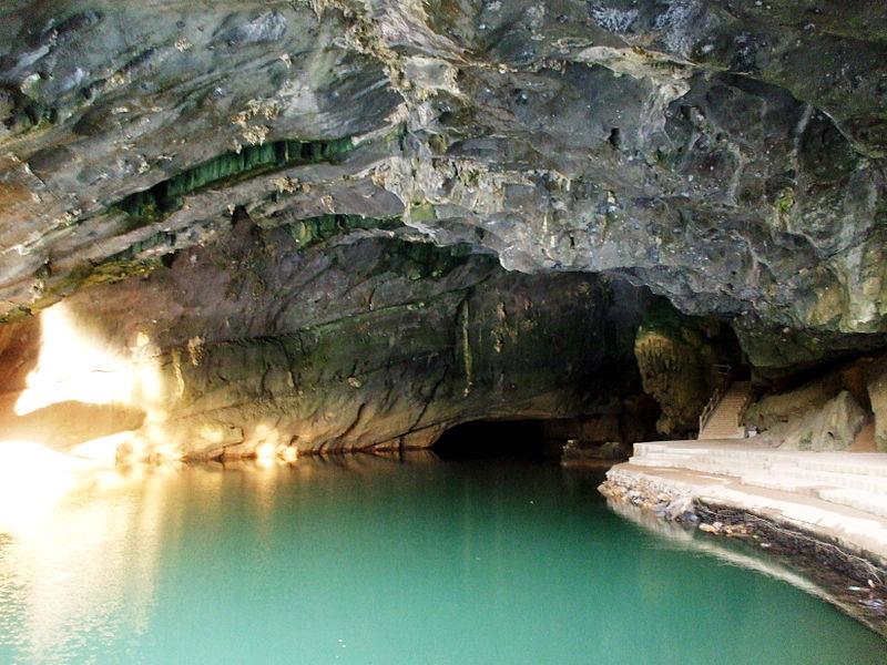 Son River flows through Phong Nha Cave