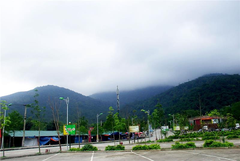 Yen Tu Mountain