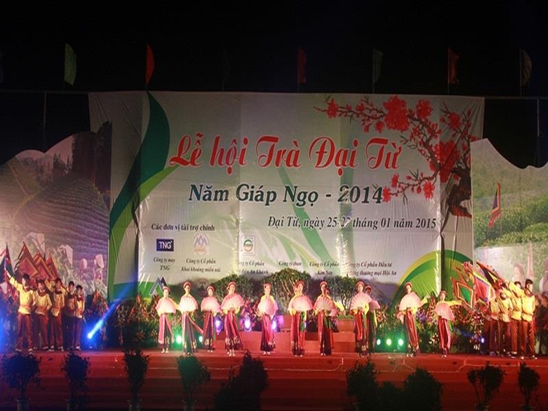 The opening ceremony of Dai Tu Tea Festival