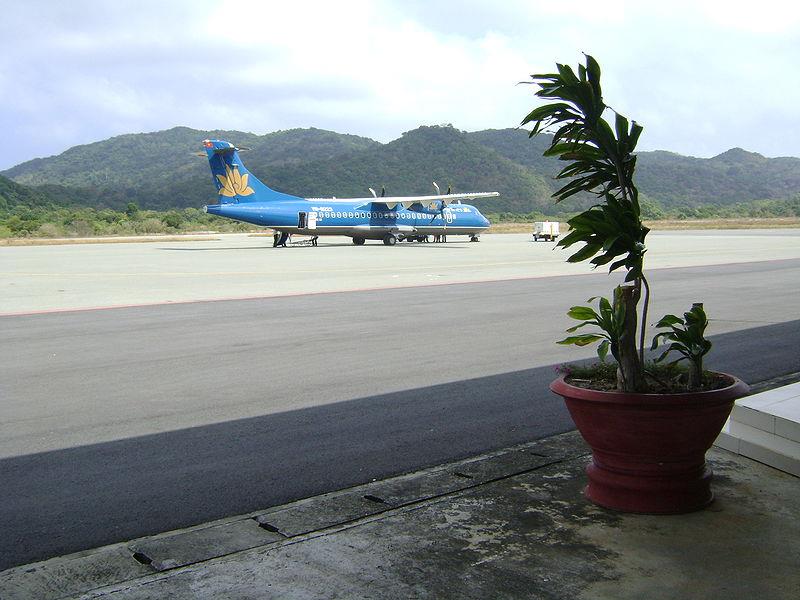 A Vietnam Airlines ATR72-200 from Ho Chi Minh to Con Dao