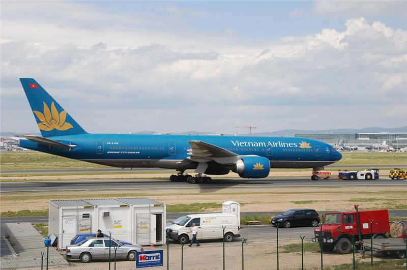 Vietnam Airlines Boeing 777-2Q8ER