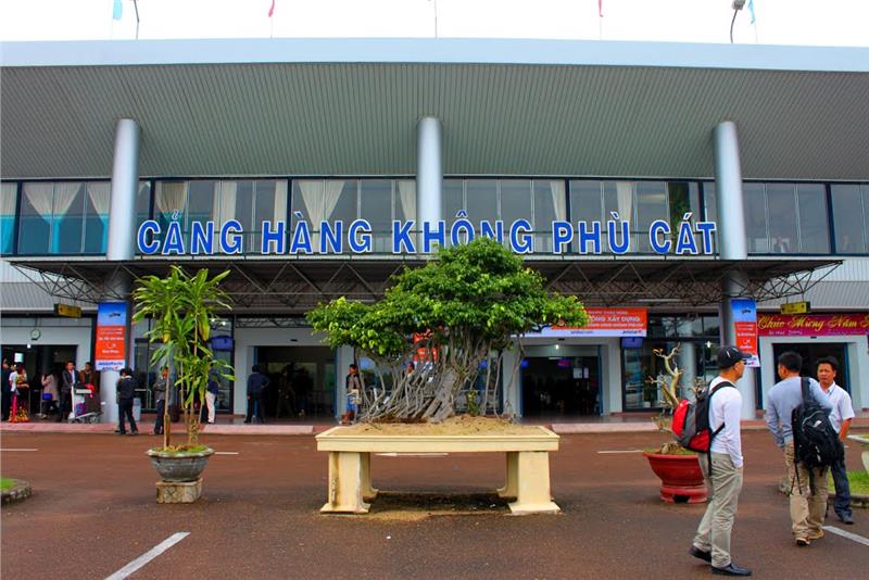 Phu Cat Airport facade