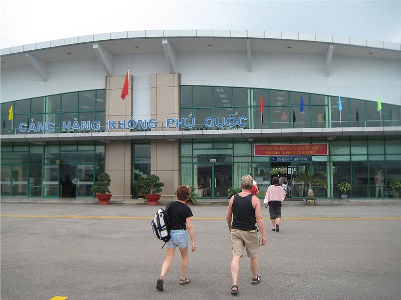 Phu Quoc Airport refunds VAT for shoppers
