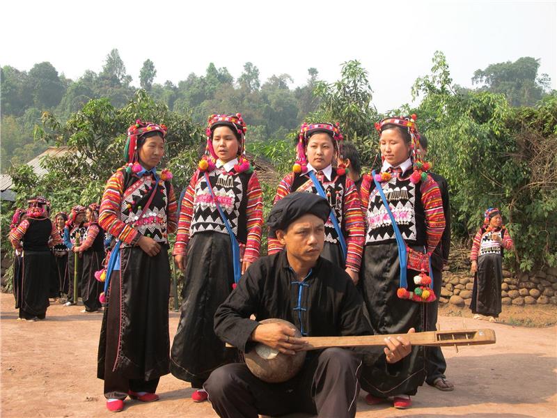 Costume of ethnic group