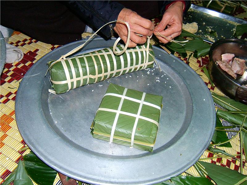 Chung Cake and Tay Cake traditional cake of Vietnam