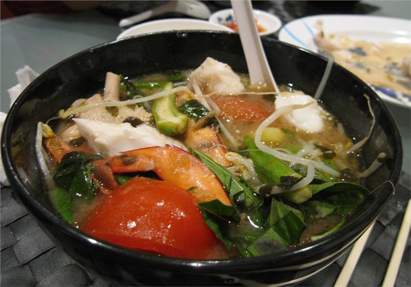 Vietnamese hot and sour soup