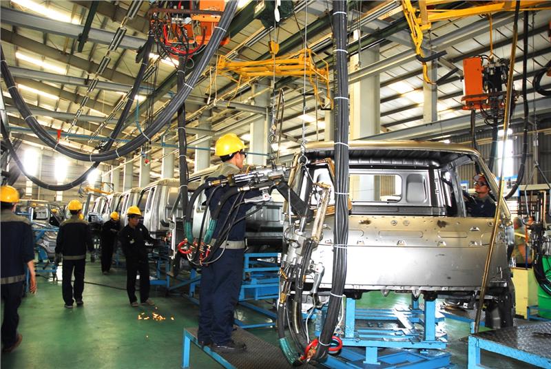 Car manufacture in Chu Lai industrial zone