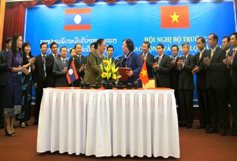 Vietnam Laos labor cooperation boosted