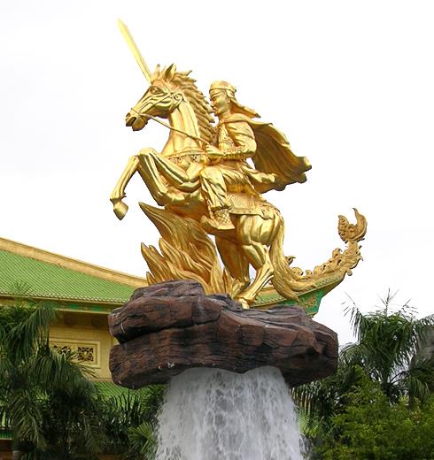 Statue of Ly Thuong Kiet General