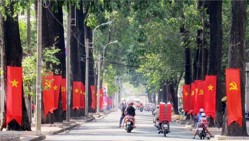 Saigon street during Reunification Day