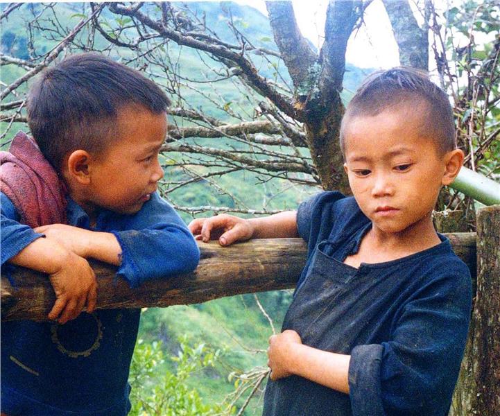 Hmong minority children in Sa Pa