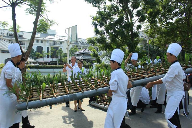 Staff of Intercontinental Hanoi in IHG Green Week 2014