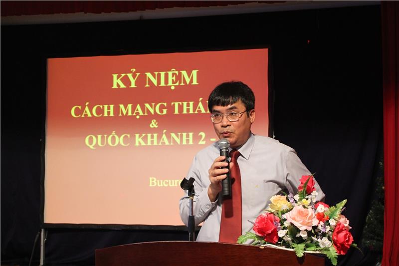 The Vietnamese Ambassador speaks at the ceremony of Vietnam National Day in Romania