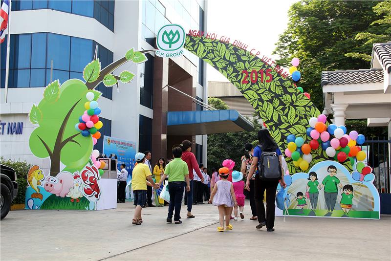 Exciting activities in Vietnam Family Day 2015