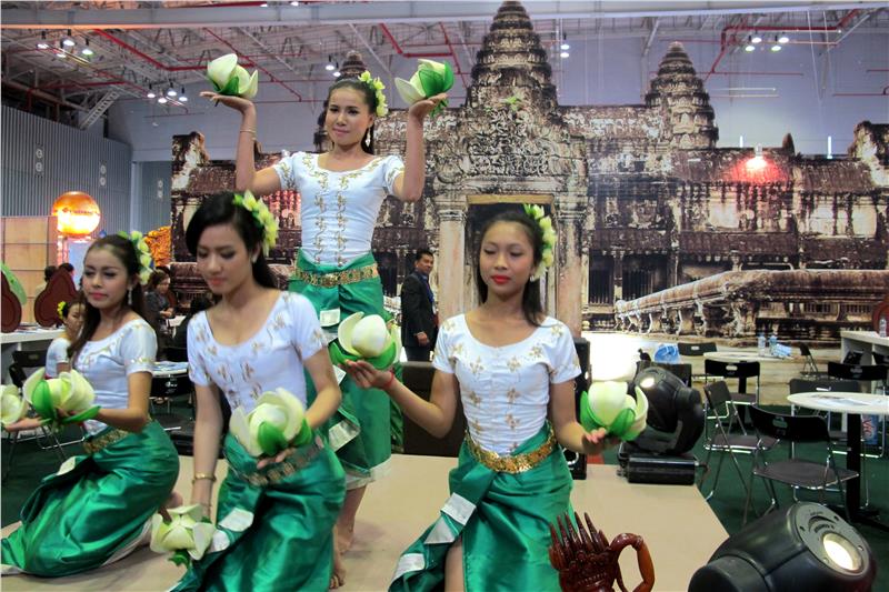 A traditional dance of Cambodia in the exhibition