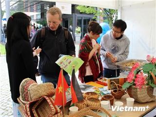 Promote Vietnamese culture at Open Days – Berlin 2014